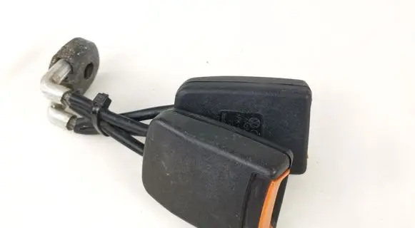Audi A6 S6 C4 4A Middle seatbelt buckle (rear) 4A0857739G 0541987 220191