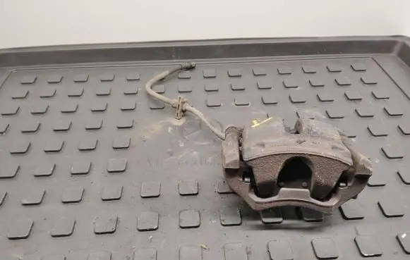 BMW 2 F45 Front brake caliper