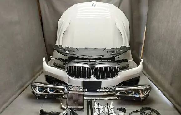 BMW 7 G11 G12 Front piece kit 7465607 7465608 8617087