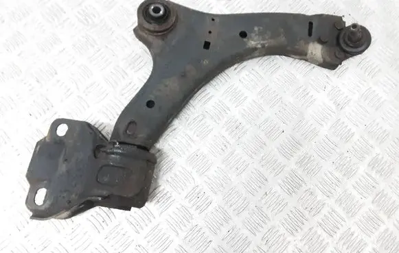 Volvo V70 Front lower control arm/wishbone