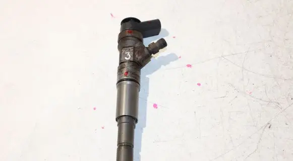 BMW X3 E83 Fuel injector 7793836 0445110216