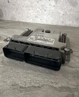 Seat Ibiza IV (6J,6P) Engine control unit/module 045906013AB 0281015433