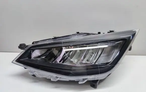 Seat Arona Headlights/headlamps set 6F1941005F