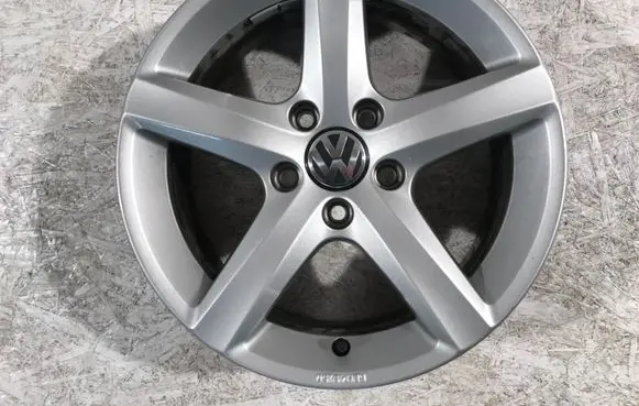 R16 alloy rim