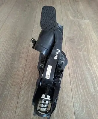 Ford Puma Clutch pedal L1TC7B633H1C