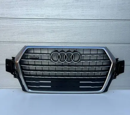 Audi Q7 4M Front grill 4M0853651F