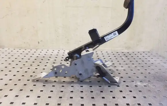 Clutch pedal