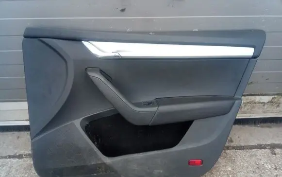Skoda Octavia Mk3 (5E) Front door card panel trim 5E1867012