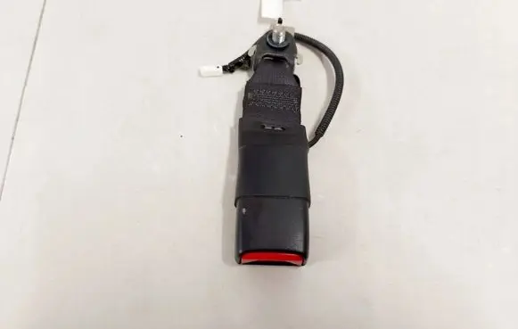 Honda Insight Rear seatbelt buckle