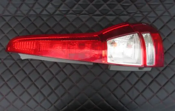 Honda CR-V Rear/tail lights 3350A-SWW-E011