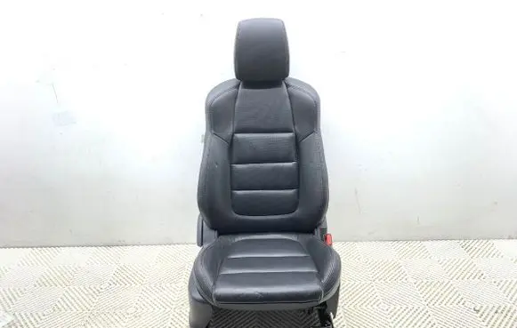 Mazda CX-5 Front passenger seat 