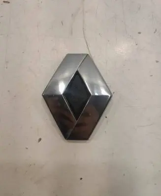 Renault Megane II Manufacturers badge/model letters 8200145816