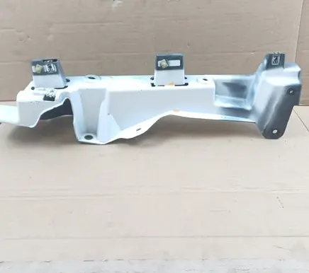 Renault Kangoo II Fender mounting bracket 631226477R