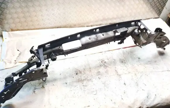 Volvo V50 Radiator support slam panel 