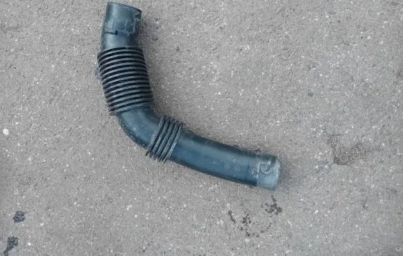 Peugeot Partner Air intake duct part 9675055580