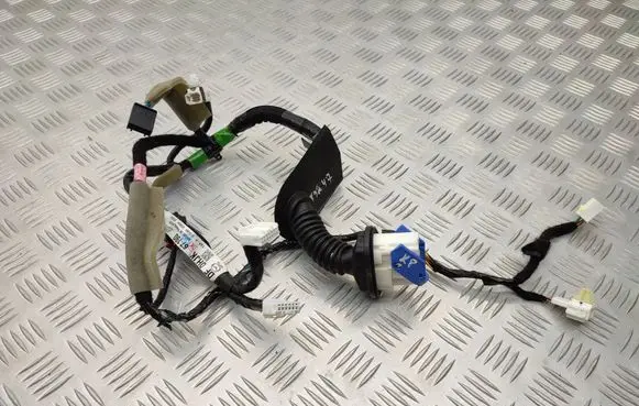 Mazda 2 Front door wiring loom