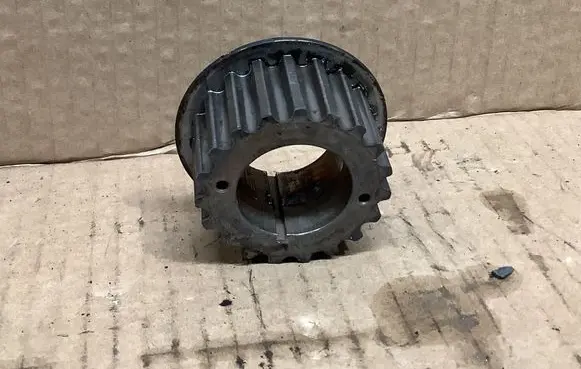 Renault Laguna II Crankshaft gear 