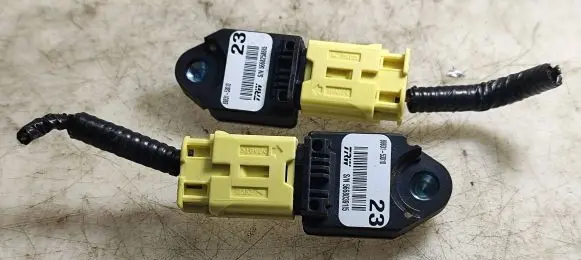 Lexus IS 220D-250-350 Airbag deployment crash/impact sensor 8983153010 5668258615