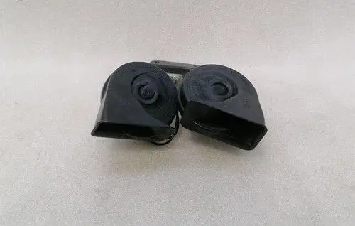 Aston Martin V8 Horn signal AD2313A803BB