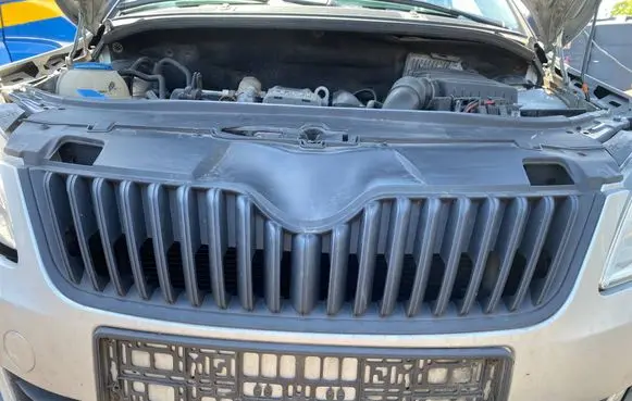 Skoda Fabia Mk2 (5J) Front grill