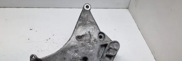 Volkswagen Tiguan Engine mounting bracket 03L199207