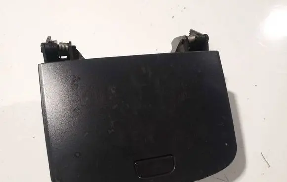 Chevrolet Captiva Glove box