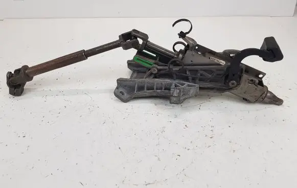 Mazda 3 I Steering wheel axle 6N613C529FB