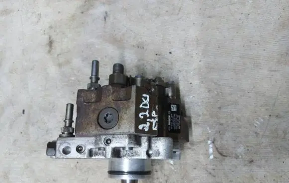 Renault Espace - Grand espace IV Fuel injection high pressure pump 8200041766 0445010033 8200613055A
