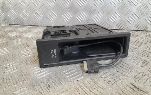 Volkswagen PASSAT B7 Other control units/modules 5N0035341E