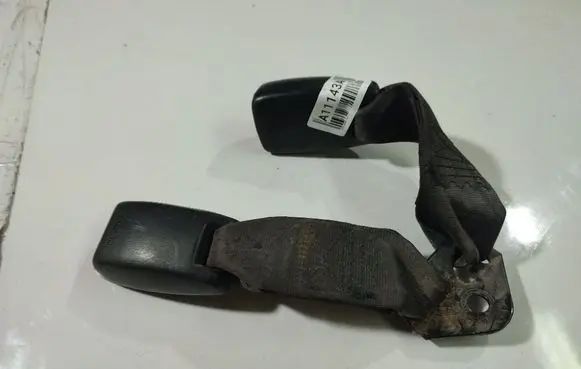 Honda Accord Middle seatbelt buckle (rear) 