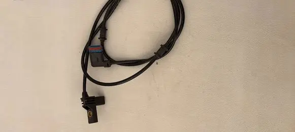 Mercedes-Benz C W204 ABS rear brake sensor A2045404605