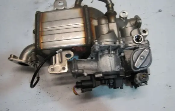 Volkswagen Crafter EGR valve 04L131512CH