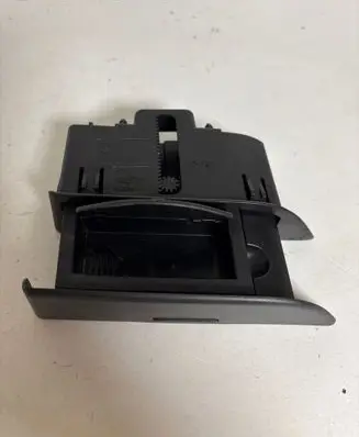 Volkswagen PASSAT B6 Car ashtray 3C4857302