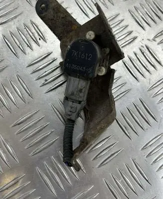 Toyota Avensis T250 Headlight/headlamp level sensor 7K1612