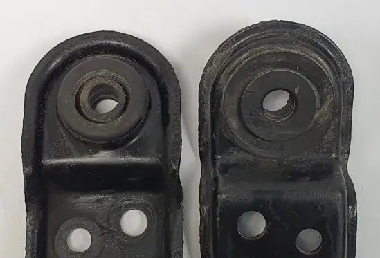 Volvo S40, V40 Radiator mount bracket 925655