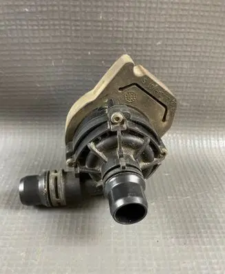 Peugeot 208 II Electric auxiliary coolant/water pump 0392023428 9213800
