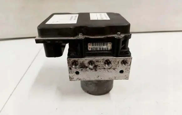 BMW X1 E84 ABS Pump 6795186