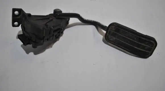 Seat Alhambra (Mk2) Accelerator throttle pedal YM219836AB