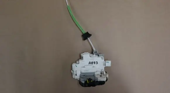 Audi A3 S3 A3 Sportback 8P Rear door lock 4F0839016
