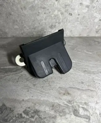 Seat Ibiza IV (6J,6P) Tailgate/trunk/boot lock/catch/latch 6J4827505