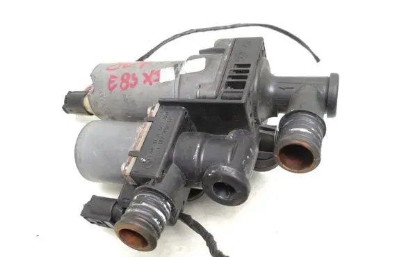 BMW X3 E83 Coolant heater control valve 8369807 64118369807 0392020069
