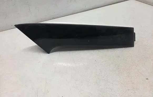 Nissan X-Trail T32 Rear/tail light trim molding 960324CE0A