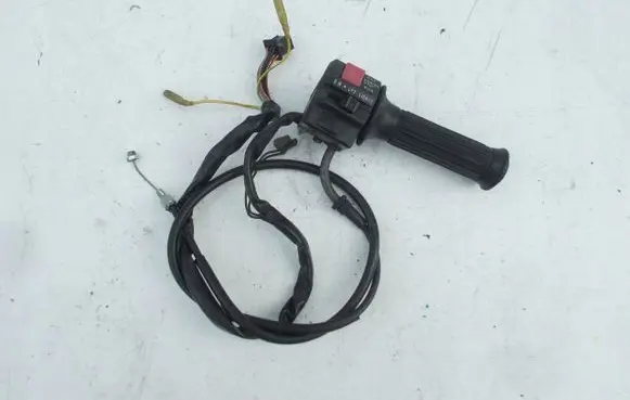 Suzuki SX4 Tailgate/trunk/boot open switch 