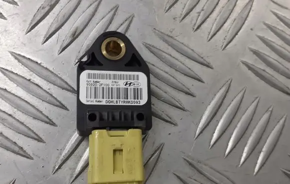 Hyundai Getz Airbag deployment crash/impact sensor 95920-2F100