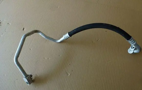 Volkswagen Jetta VII Air conditioning (A/C) pipe/hose 5C0816721L