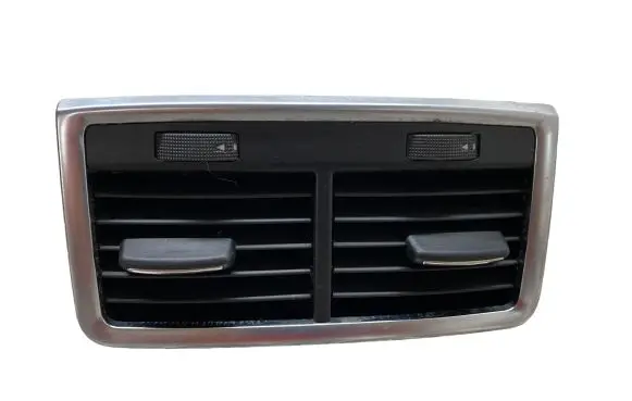 Rear air vent grill