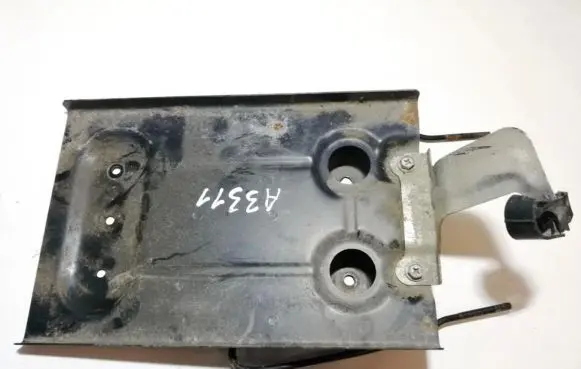 Battery box tray