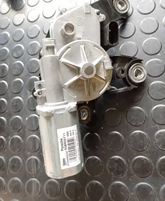 Porsche Macan (95B) Front wiper linkage and motor W000060244
