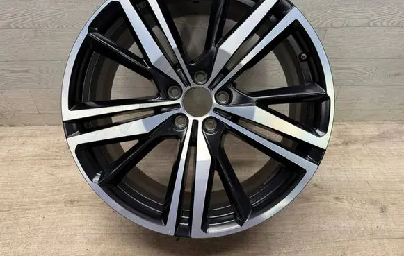 Volvo V60 R19 alloy rim 32143050