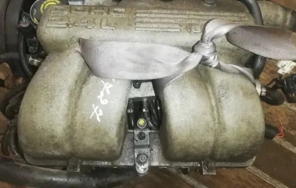 Volkswagen Golf IV Intake manifold